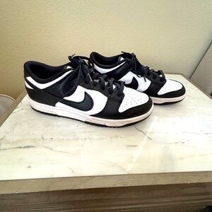 Nike Dunks Panda Size 10